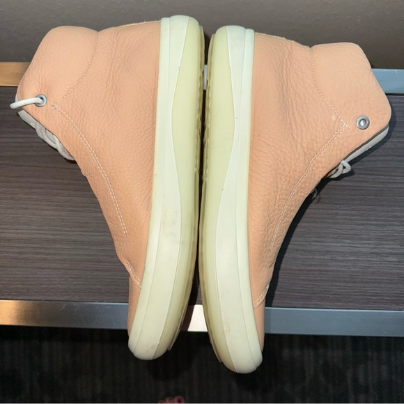 Ecco Women's Sneakers in Tan and White - Picture 4 of 15